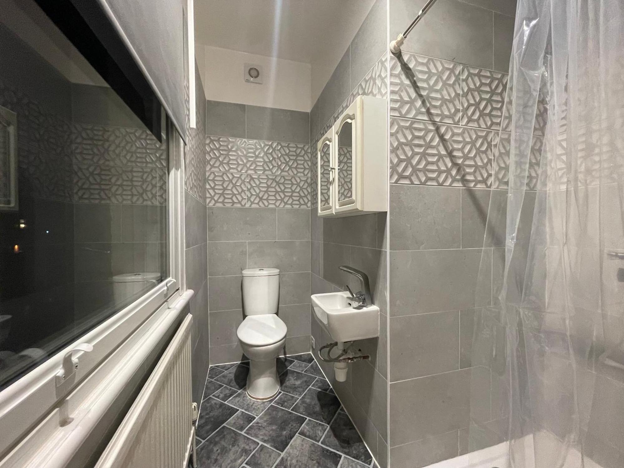 Room With Private Bathroom And Shared Kitchen Londra Dış mekan fotoğraf